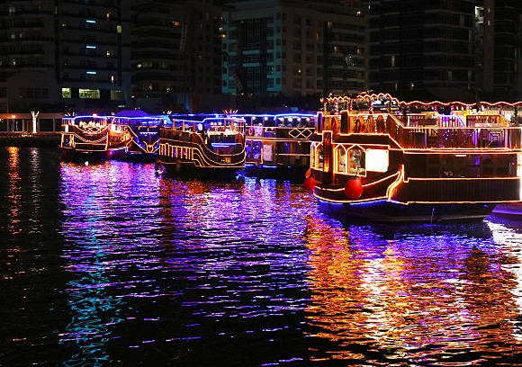 DUBAI MARINA DHOW CRUISE DINNER